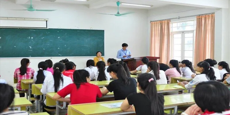Những Thách Thức Trong Giáo Dục Đại Học