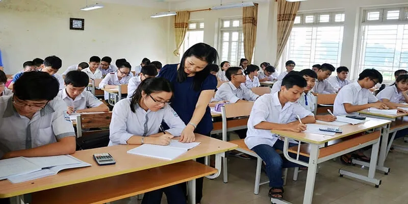 Giáo Dục Trung Học Phổ Thông: Tầm Quan Trọng, Cấu Trúc Và Những Vấn Đề Cần Lưu Ý