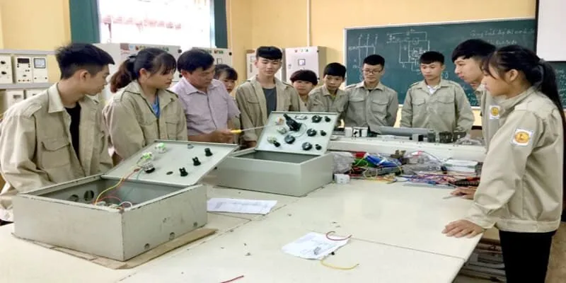 Lợi Ích Của Việc Áp Dụng Luật Giáo Dục Nghề Nghiệp