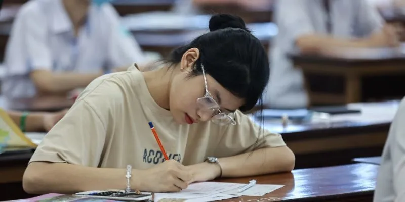 Thi Đánh Giá Năng Lực 2025: Nên Hay Không Nên Tham Gia